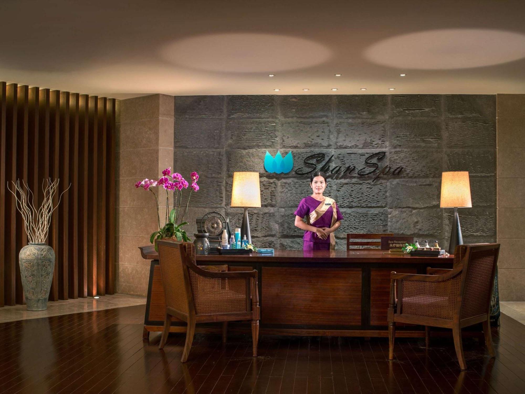 Pullman Oceanview Sanya Bay Resort & Spa ภายนอก รูปภาพ